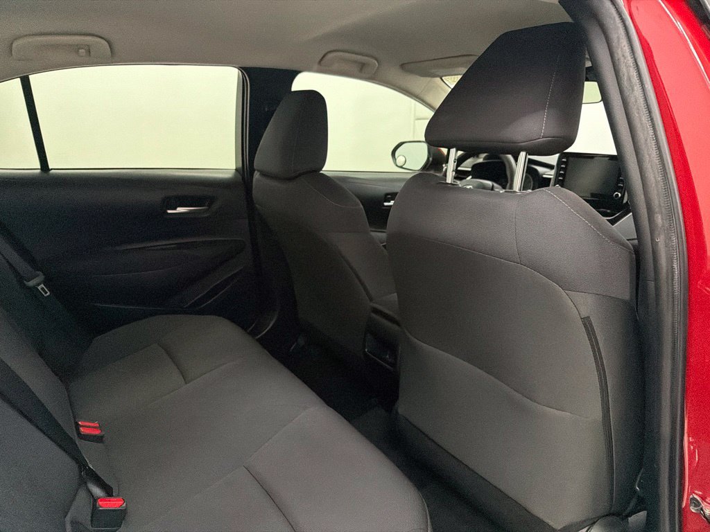 Used 2020 Toyota Corolla LE FWD image 27