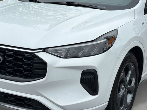 Used 2023 Ford Escape ST-Line w/ Tech Pack #1 FWD image 11