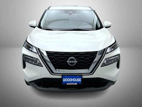 Certified 2023 Nissan Rogue SV FWD image 2