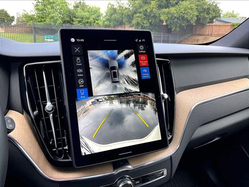 Used 2026 Volvo XC60 T8 Plus w/ Protection Package Premier image 23