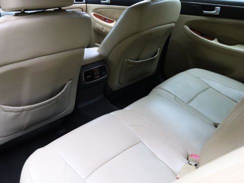 Used 2014 Hyundai Genesis 3.8 w/ Technology Package 03 image 12