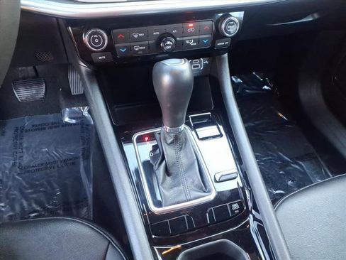 Used 2024 Jeep Compass Limited image 22