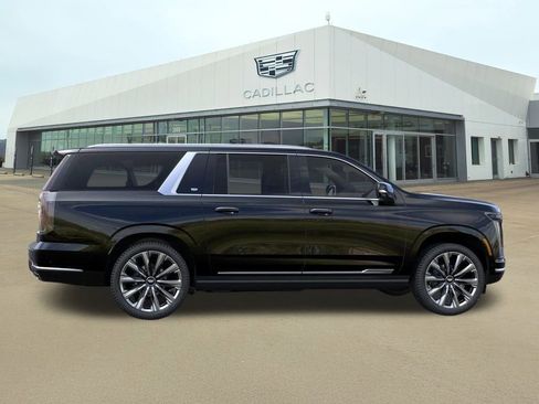 New 2026 Cadillac Escalade ESV Luxury w/ Touring Package image 5