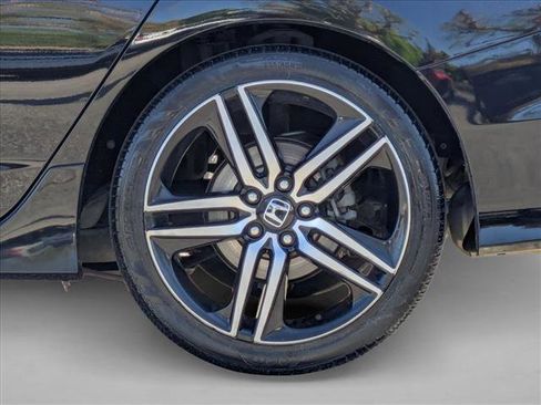 Used 2016 Honda Accord Touring image 25