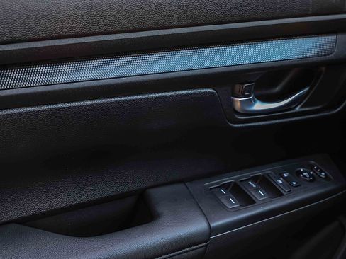 Used 2023 Honda CR-V LX image 14