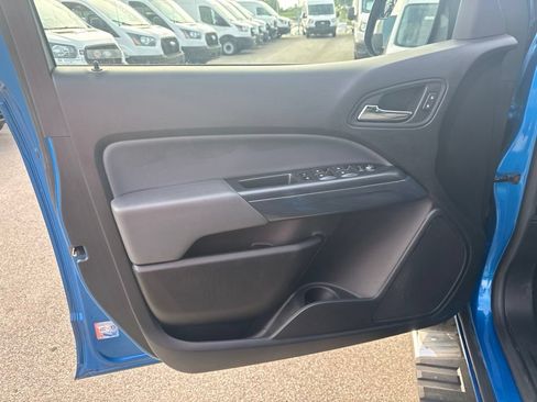Used 2021 Chevrolet Colorado Z71 w/ Safety Package AWD/4WD image 13