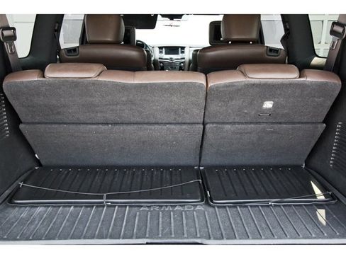 Used 2019 Nissan Armada Platinum w/ Captain's Chairs Package RWD image 28