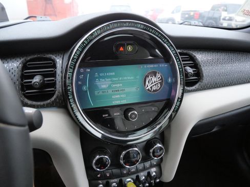 Used 2023 MINI Cooper SE image 16