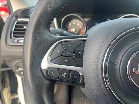 Used 2019 Jeep Compass Limited image 19