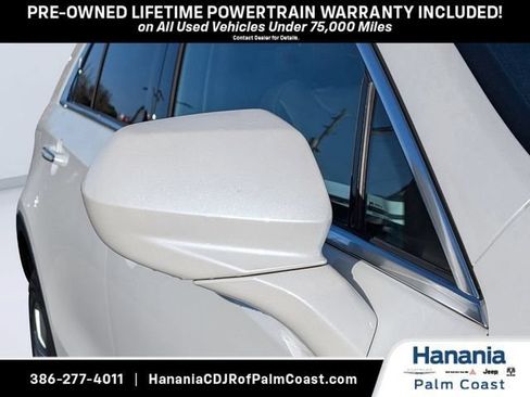 Used 2020 Cadillac XT4 Premium Luxury w/ Driver Awareness Package AWD/4WD image 11