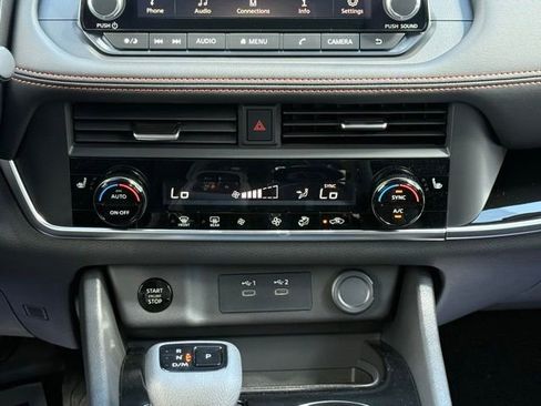 New 2026 Nissan Rogue SV image 27