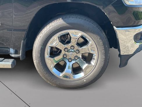 Used 2021 RAM 1500 Big Horn AWD/4WD image 9