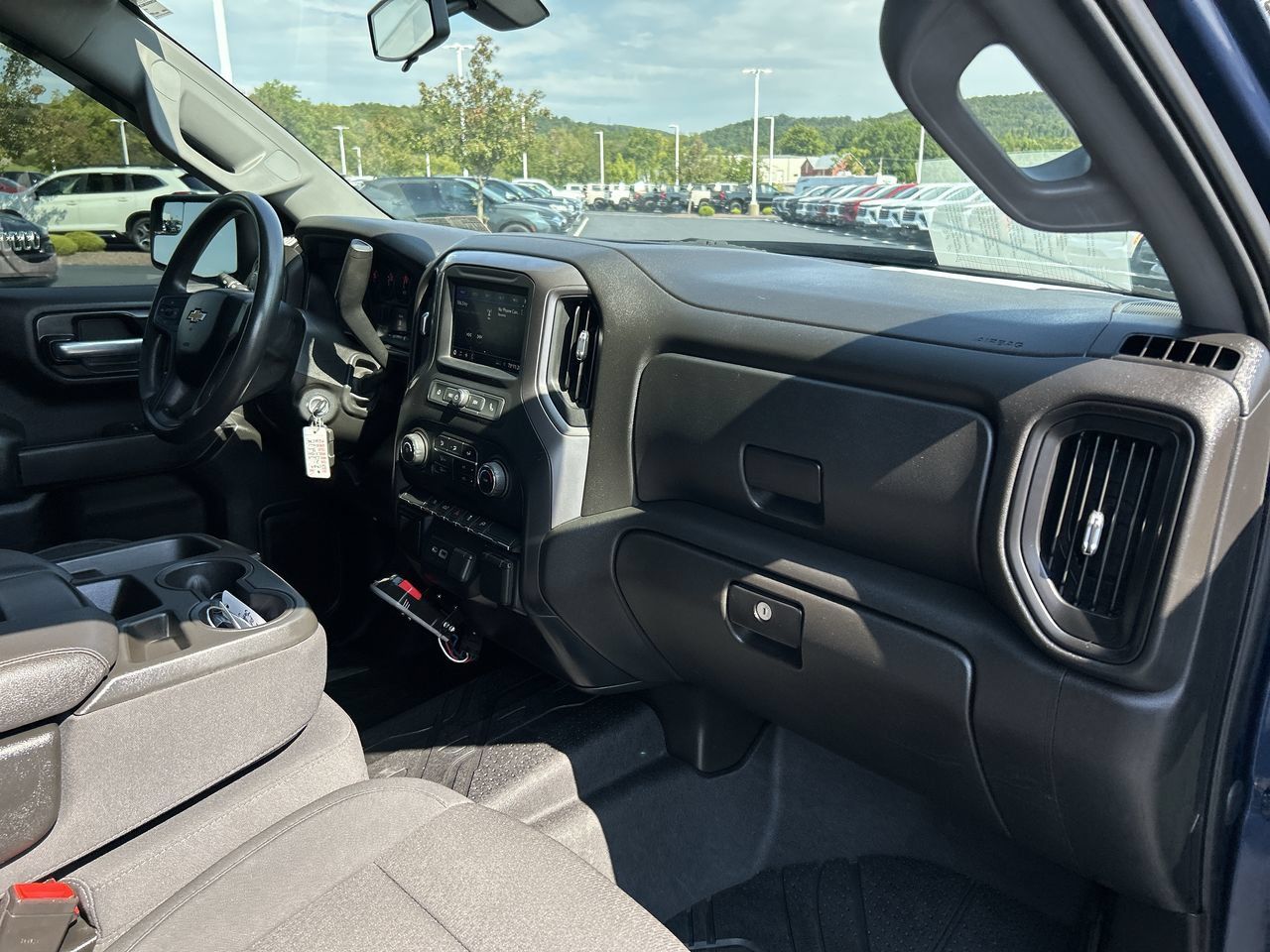 Used 2021 Chevrolet Silverado 1500 Custom AWD/4WD image 17