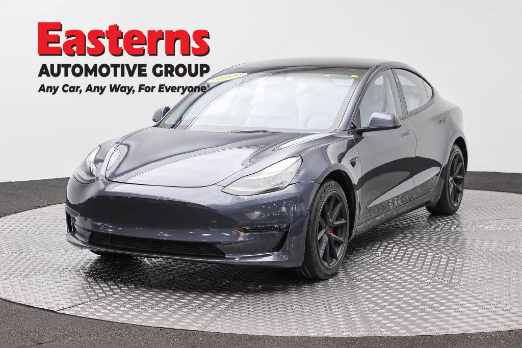 Used 2023 Tesla Model 3 Standard Range RWD image 1