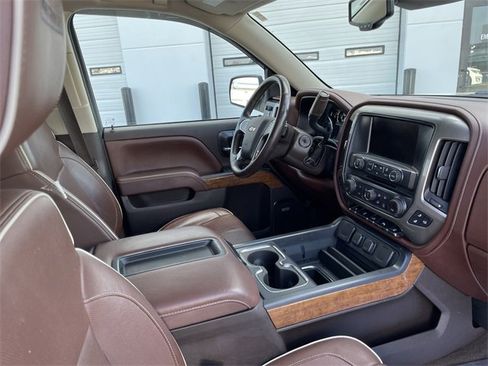 Used 2015 Chevrolet Silverado 1500 High Country w/ High Country Premium Package image 16