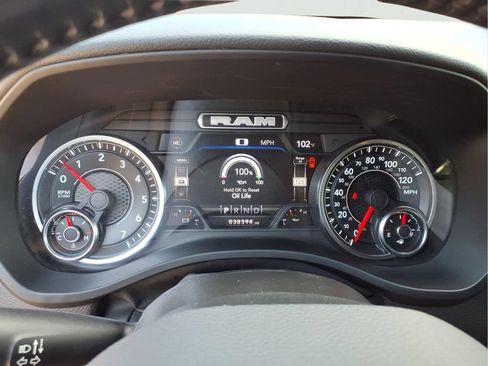 Used 2023 RAM 1500 Big Horn AWD/4WD image 14