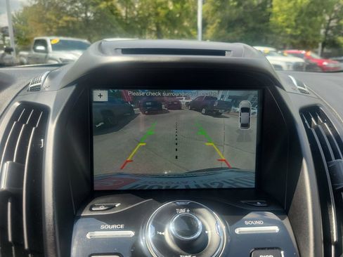 Used 2018 Ford Escape Titanium AWD/4WD image 28