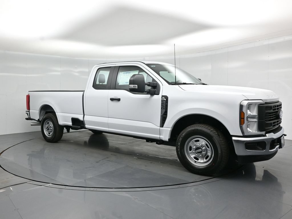 New 2026 Ford F250 XL w/ XL Chrome Package RWD image 18