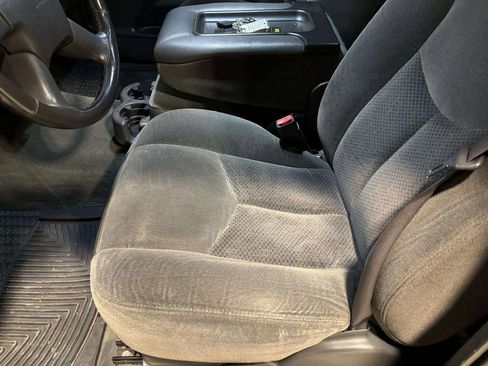 Used 2003 Chevrolet Silverado 2500 LS image 11