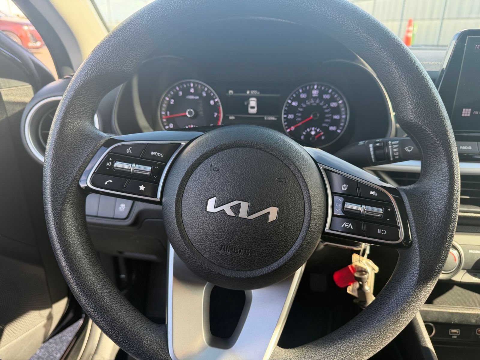 Used 2024 Kia Forte LXS FWD image 28
