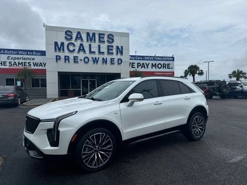 Used 2025 Cadillac XT4 Sport FWD image 1