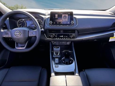 New 2026 Nissan Rogue Dark Armor FWD image 5