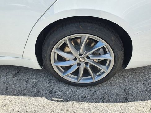 New 2024 Alfa Romeo Giulia Sprint image 7