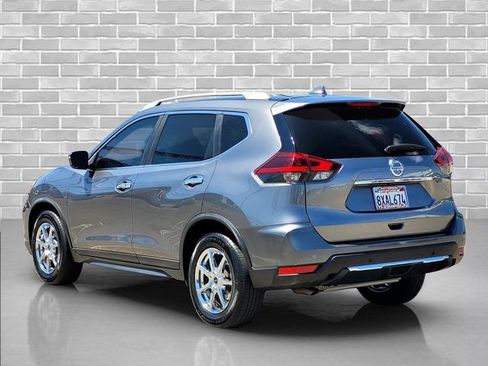 Used 2020 Nissan Rogue SV FWD image 8