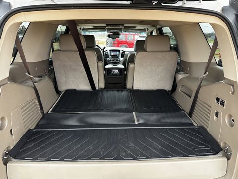 Used 2018 GMC Yukon SLT w/ Open Road Package image 12