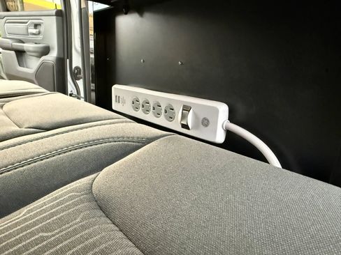 Used 2019 RAM 1500 Big Horn AWD/4WD image 28