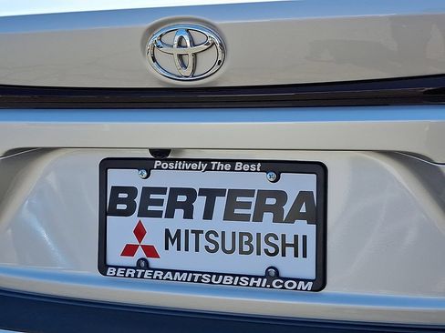 Used 2022 Toyota Corolla LE FWD image 29