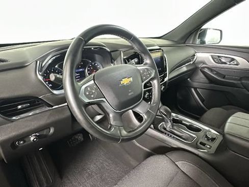 Used 2023 Chevrolet Traverse LT AWD/4WD image 13