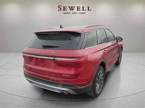 New 2026 Lincoln Corsair Reserve image 4