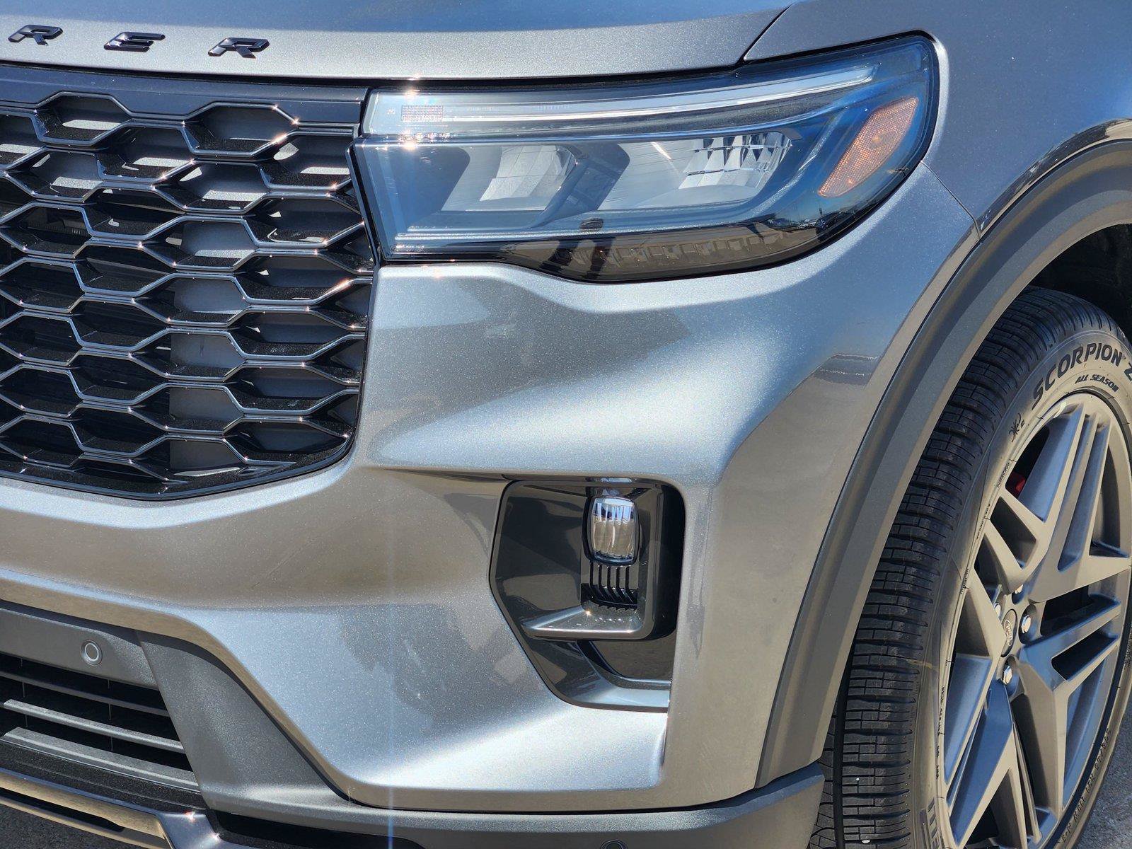 New 2026 Ford Explorer ST-Line w/ ST-Line Street Pack RWD image 5