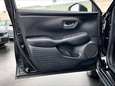 Used 2023 Honda HR-V LX image 25