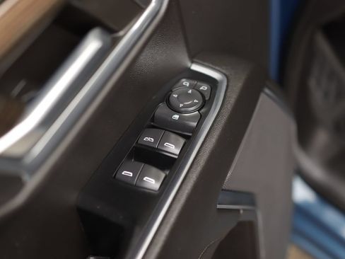 Used 2024 Chevrolet Silverado 1500 LT AWD/4WD image 25