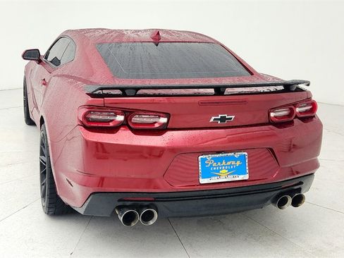 Used 2021 Chevrolet Camaro LT image 5
