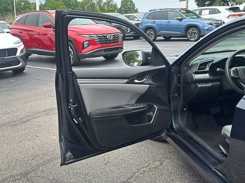 Used 2019 Honda Civic LX image 11