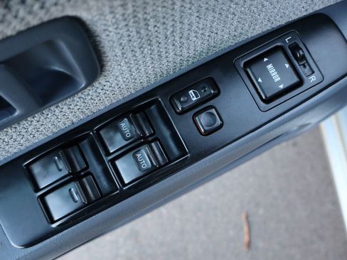 Used 2000 Toyota 4Runner SR5 image 27