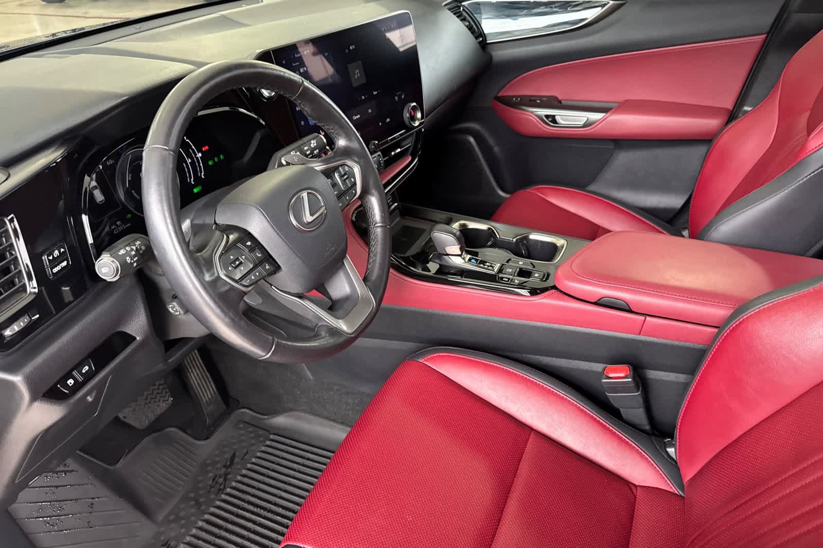 Used 2022 Lexus NX 350h AWD image 11