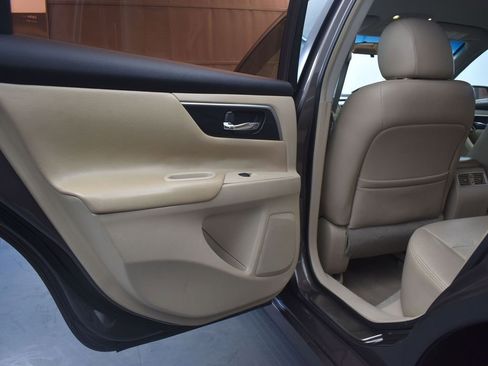 Used 2013 Nissan Altima 2.5 SV image 15