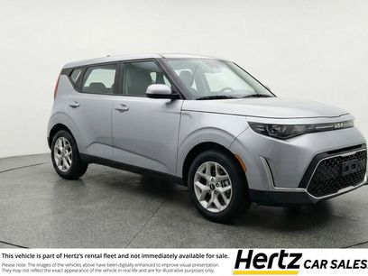 Used 2025 Kia Soul LX w/ LX Technology Package