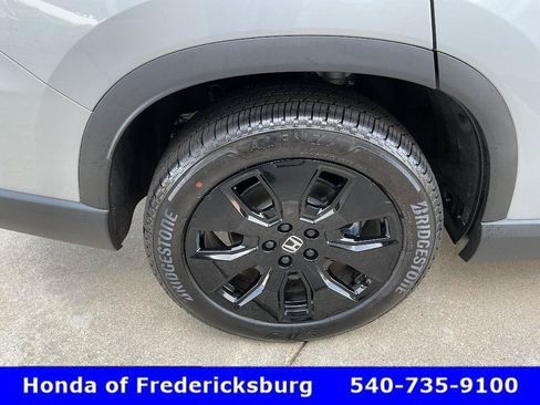 Used 2026 Honda Pilot Black Edition image 11