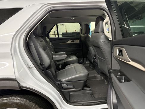 New 2026 Ford Explorer Active w/ Active Comfort Package image 27