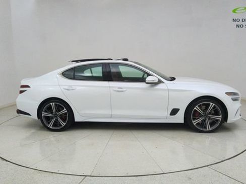 Used 2025 Genesis G70 2.5T image 61
