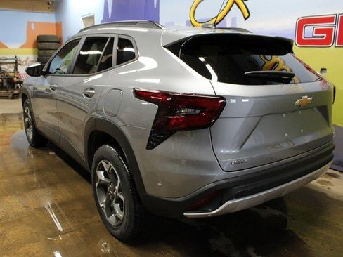 Certified 2024 Chevrolet Trax LT image 6