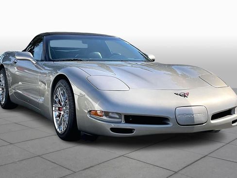 Used 1999 Chevrolet Corvette w/ Memory Pkg image 3