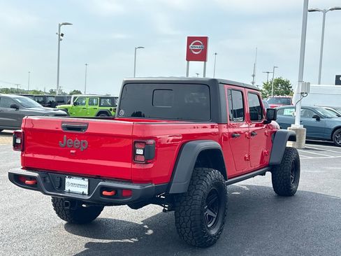 Used 2024 Jeep Gladiator Mojave w/ Technology Group AWD/4WD image 3