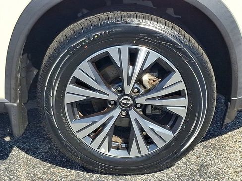 Certified 2023 Nissan Rogue SV w/ SV Premium B Package AWD/4WD image 9