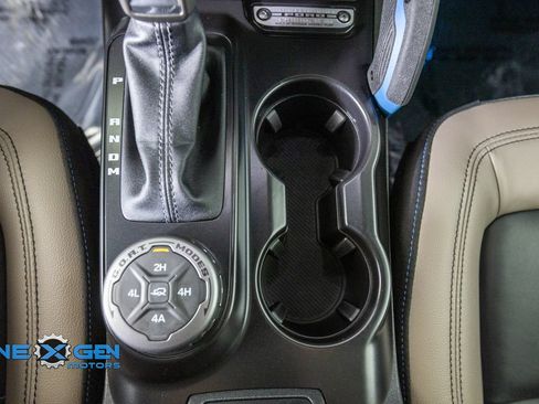 Used 2024 Ford Bronco Wildtrak AWD/4WD image 26